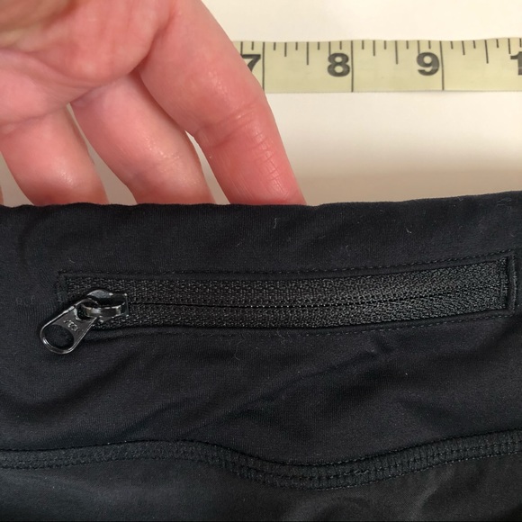 Lululemon Black Speed Shorts - Size 8 - 4 Way Stretch - Picture 2 of 5